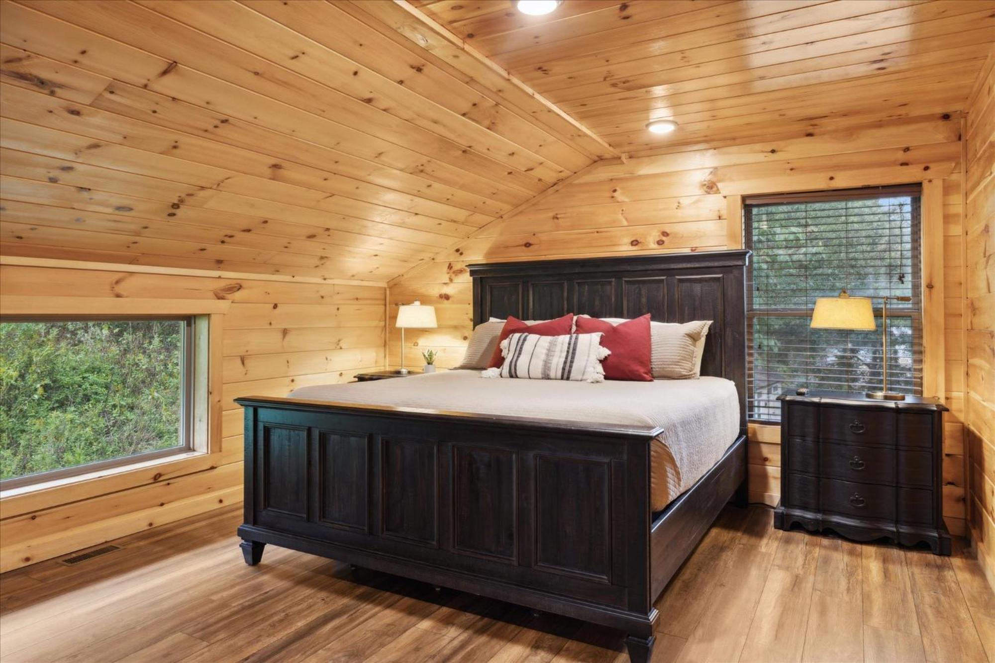 Hot Tub Fire Pit Game Room Theater Easy Access Sleeps 12 - Black Bear Lodge Pigeon Forge Exteriör bild