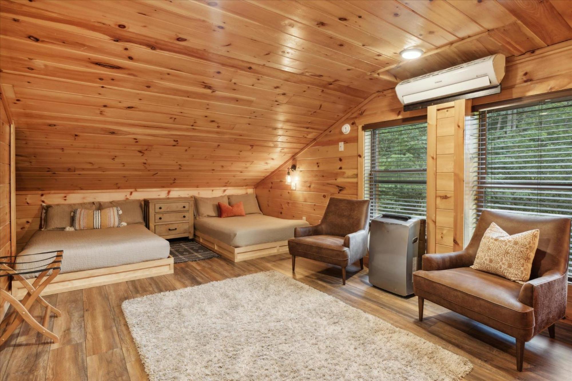 Hot Tub Fire Pit Game Room Theater Easy Access Sleeps 12 - Black Bear Lodge Pigeon Forge Exteriör bild