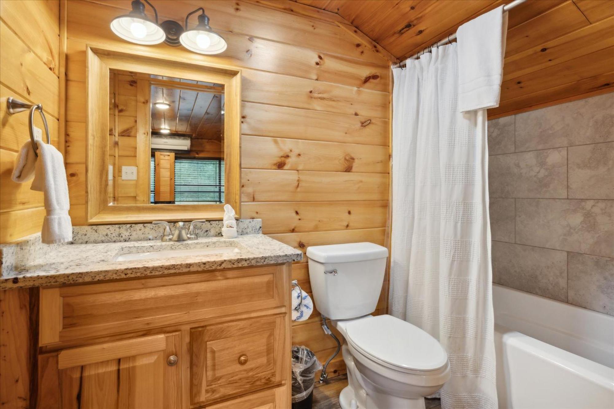 Hot Tub Fire Pit Game Room Theater Easy Access Sleeps 12 - Black Bear Lodge Pigeon Forge Exteriör bild