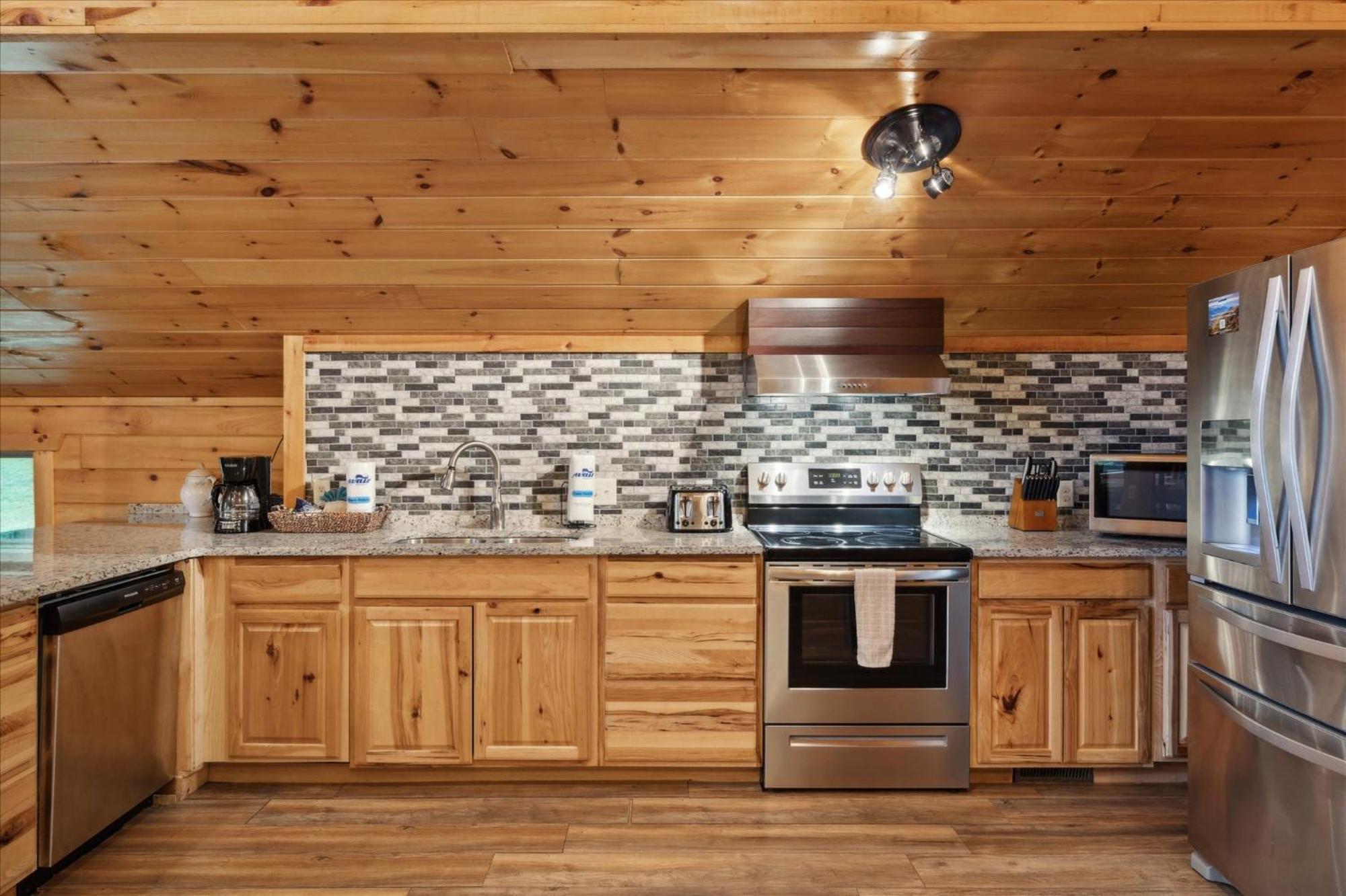 Hot Tub Fire Pit Game Room Theater Easy Access Sleeps 12 - Black Bear Lodge Pigeon Forge Exteriör bild