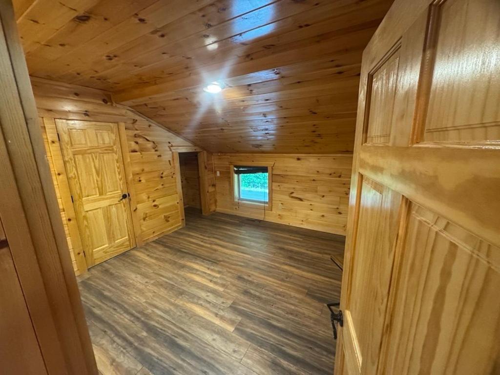 Hot Tub Fire Pit Game Room Theater Easy Access Sleeps 12 - Black Bear Lodge Pigeon Forge Exteriör bild